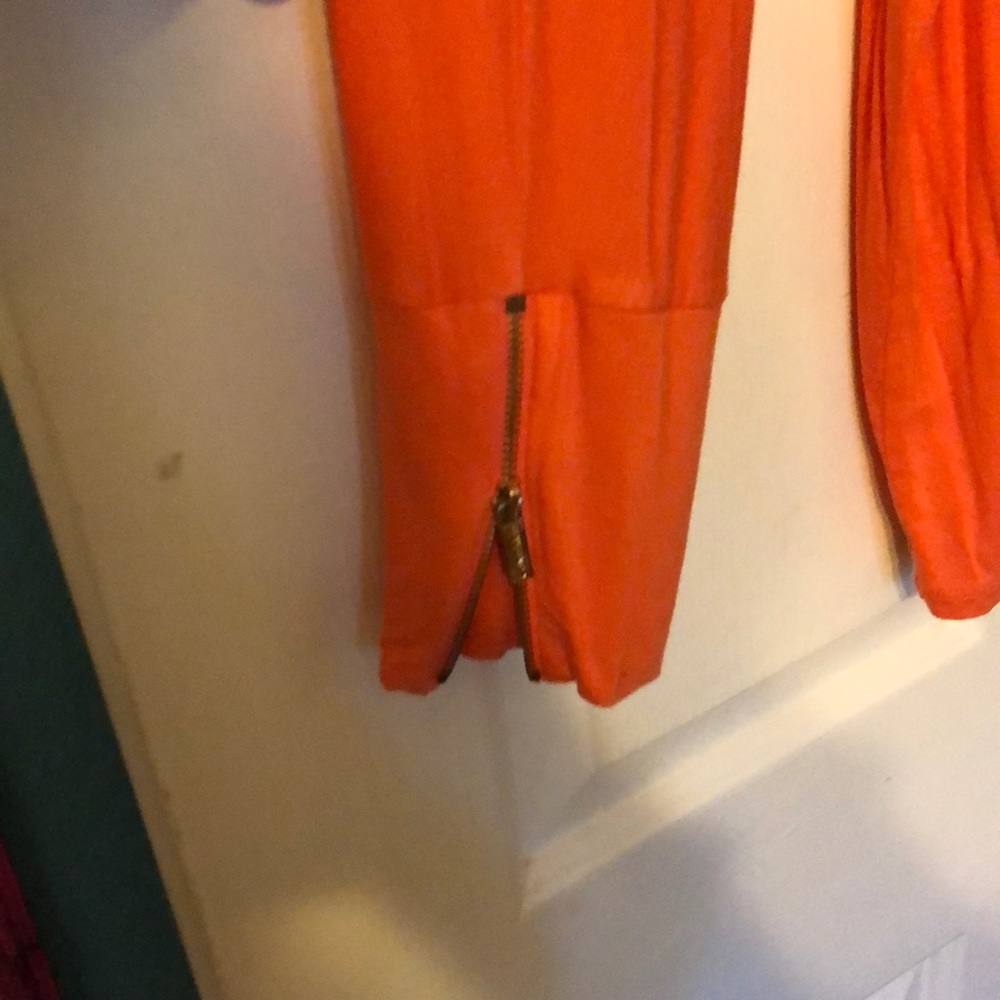 Orange Top - Picture 3 of 4